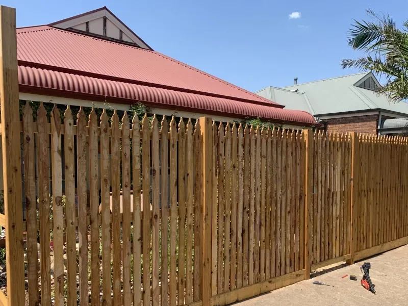 A photo of a fencing job.