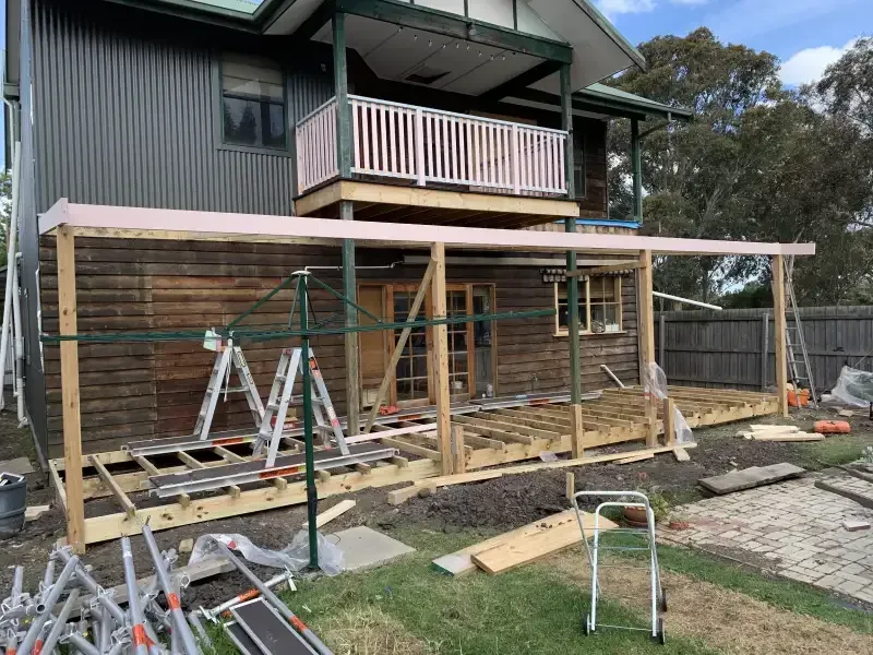 Image of an extension, deck and pergola.